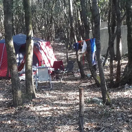 Robinzon Kamp Val Campsite *