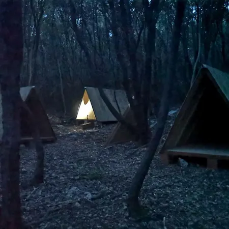Robinzon Kamp Val